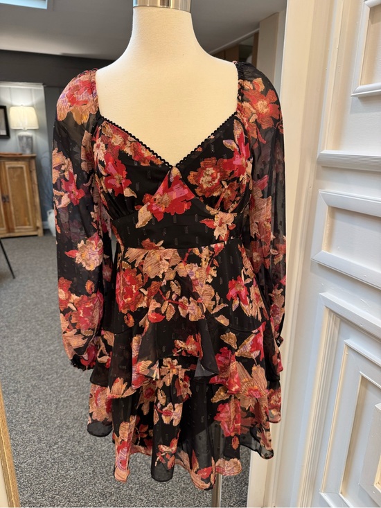 Lulus Dresses & Skirts - Lulu’s Floral Ruffle Mini Dress in Black and Red